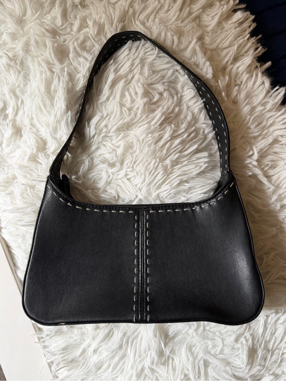 Y2K Classic Black Leather Shoulder Bag with White Stitching